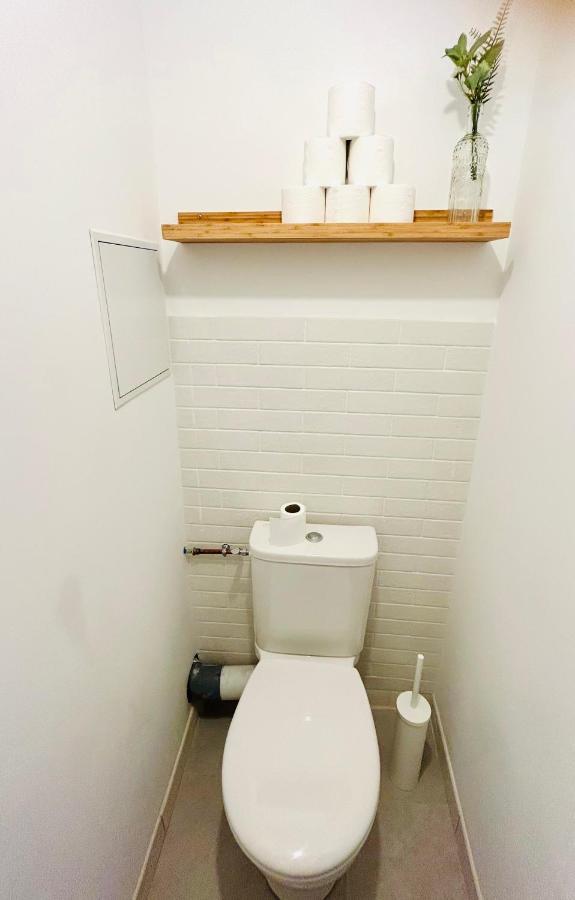 Appartement Cottage Au Coeur De เนอมัวร์ส ภายนอก รูปภาพ